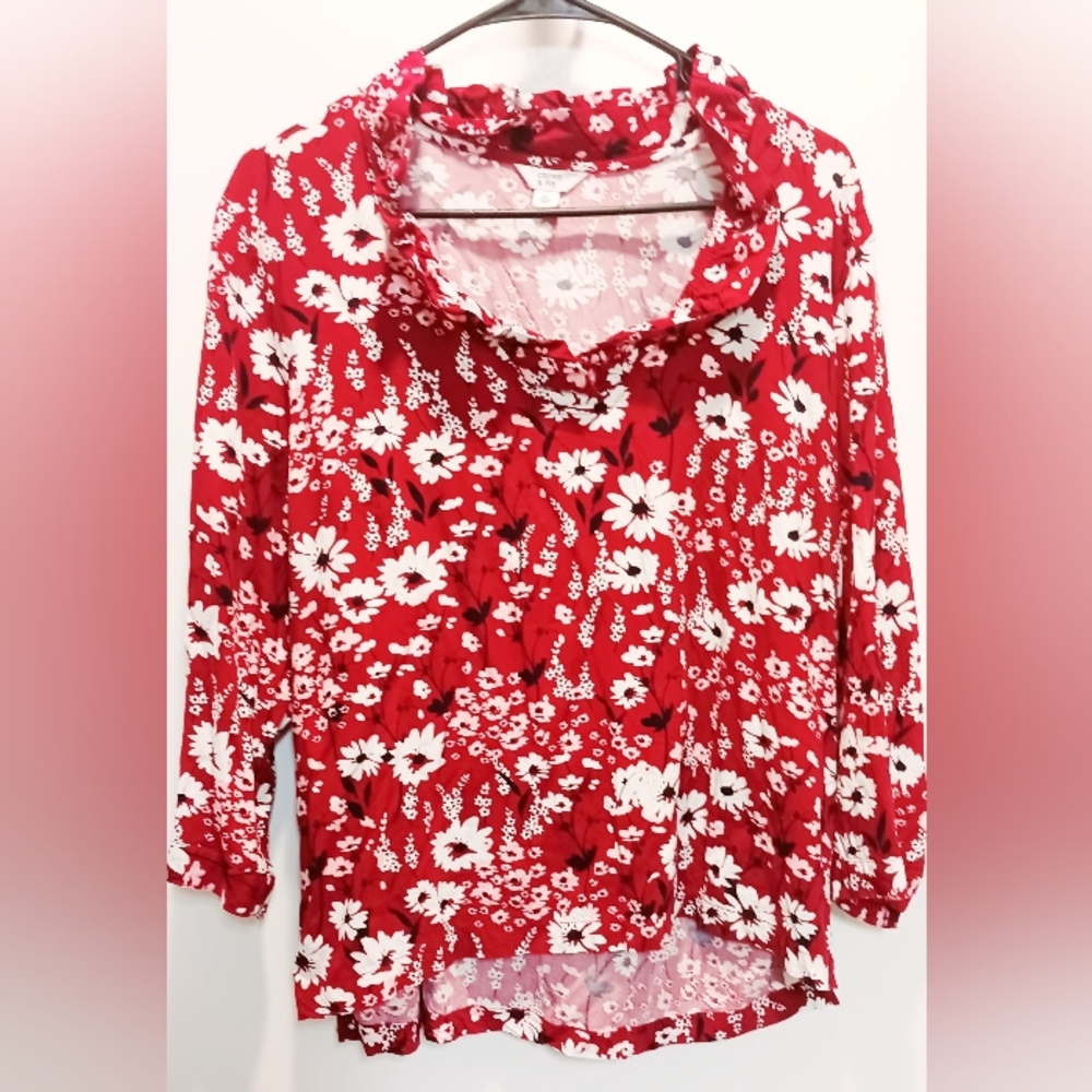 Crown & Ivy blouse